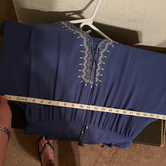 White House Black Market Blue Romper with pockets in Excellent Condition - Picture 11 of 11